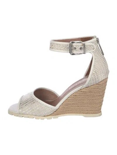 Pre-owned Donald Pliner Leather Espadrilles In White