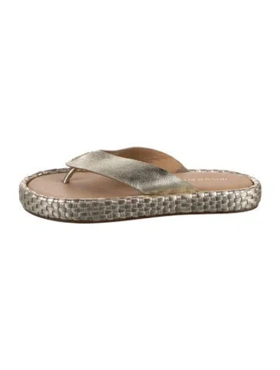 Pre-owned Donald Pliner Leather Flip Flops In Gold
