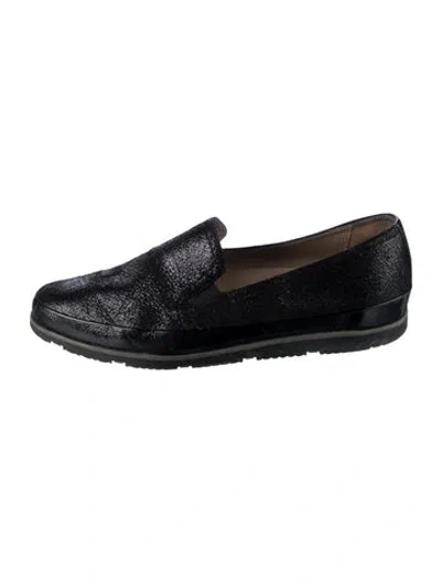 Pre-owned Donald Pliner Leather Loafers In Black