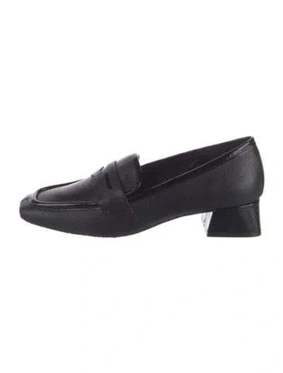 Pre-owned Donald Pliner Leather Loafers In Black