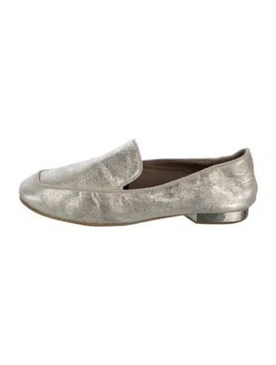 Pre-owned Donald Pliner Leather Loafers In Gold/metallic/neutrals