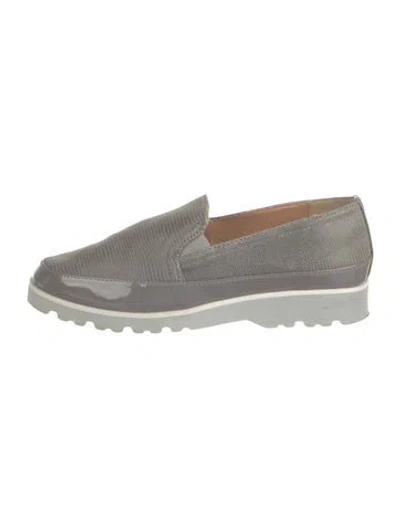 Pre-owned Donald Pliner Leather Loafers In Gray