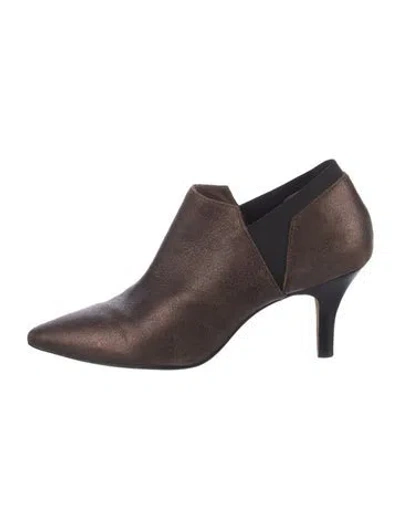 Pre-owned Donald Pliner Leather Pumps