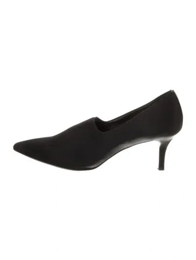 Pre-owned Donald Pliner Leather Pumps In Black