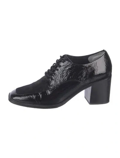 Pre-owned Donald Pliner Leather Pumps In Black