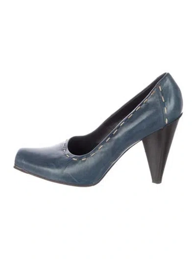 Pre-owned Donald Pliner Leather Pumps In Blue
