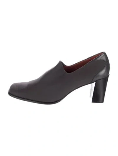 Pre-owned Donald Pliner Leather Pumps In Grey