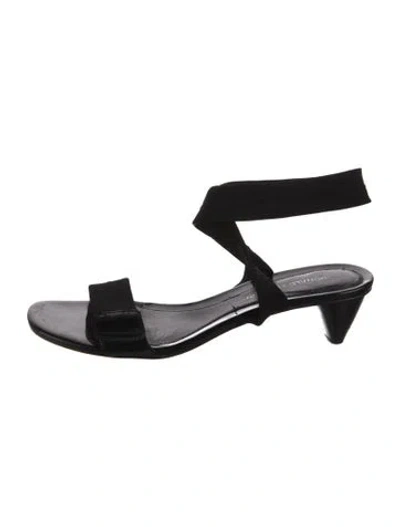 Pre-owned Donald Pliner Leather Sandals In Black