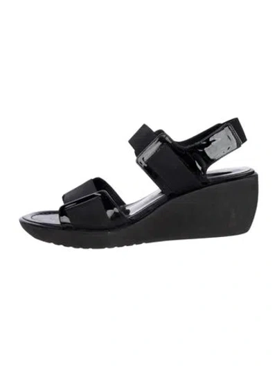 Pre-owned Donald Pliner Leather Sandals In Blue