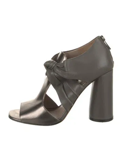 Pre-owned Donald Pliner Leather Sandals In Grey/metallic