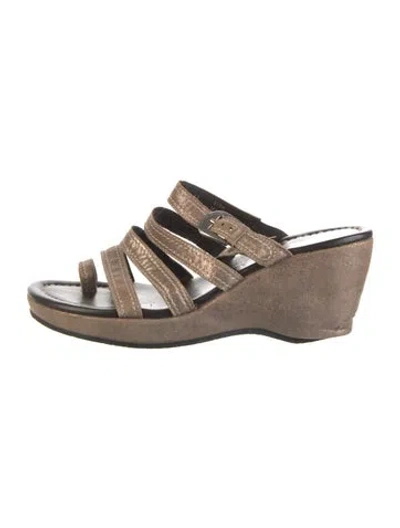 Pre-owned Donald Pliner Leather Sandals In Neutrals