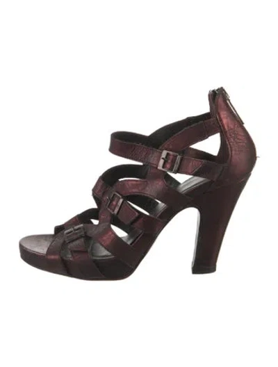 Pre-owned Donald Pliner Leather Sandals In Red
