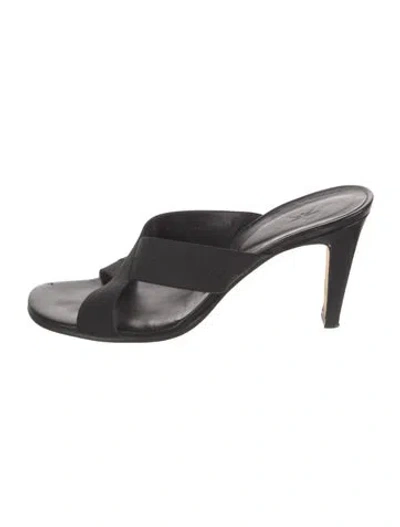 Pre-owned Donald Pliner Leather Slides In Black