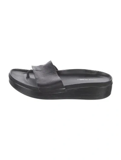 Pre-owned Donald Pliner Leather Slides In Black