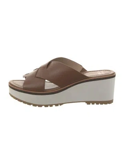 Pre-owned Donald Pliner Leather Slides In Brown