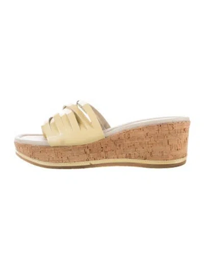 Pre-owned Donald Pliner Leather Slides In Neutral