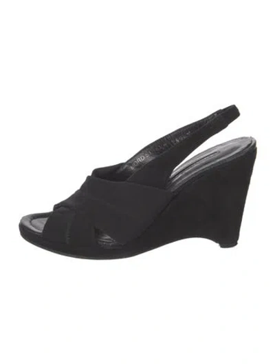 Pre-owned Donald Pliner Leather Slingback Pumps In Black