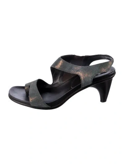 Pre-owned Donald Pliner Leather Slingback Sandals In Blue