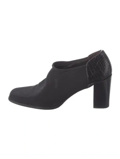 Pre-owned Donald Pliner Leather Trim Embellishment Pumps In Black