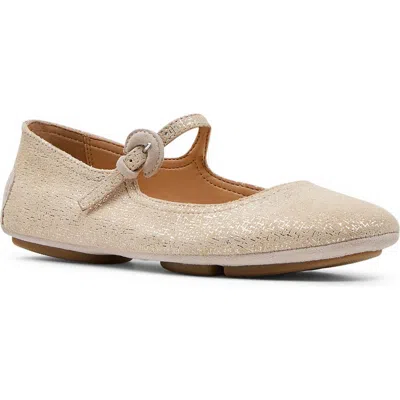 Donald Pliner Mary Jane Flat In Sand