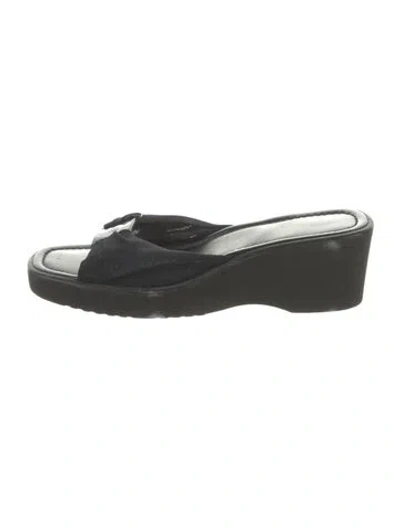 Pre-owned Donald Pliner Mesh Slides In Black