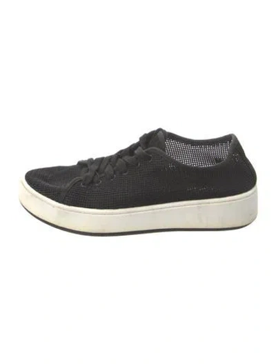 Pre-owned Donald Pliner Mesh Sneakers In Black
