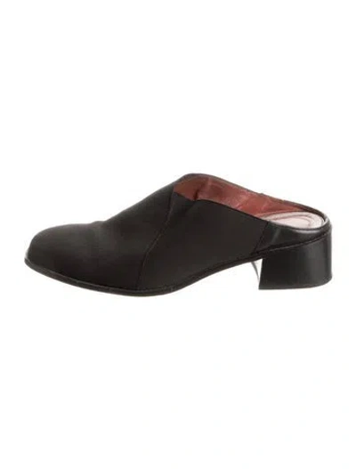 Pre-owned Donald Pliner Mules In Black