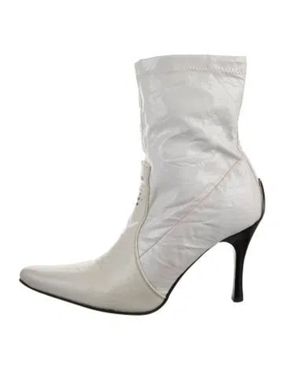 Pre-owned Donald Pliner Patent Leather Boots In White