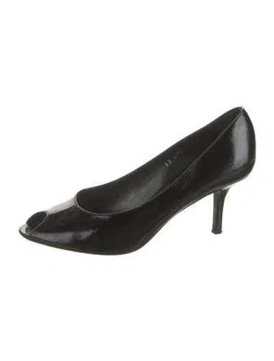 Pre-owned Donald Pliner Patent Leather Pumps In Black
