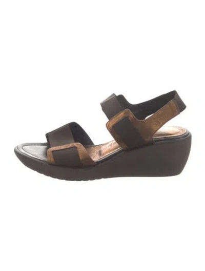 Pre-owned Donald Pliner Patent Leather Sandals In Brown