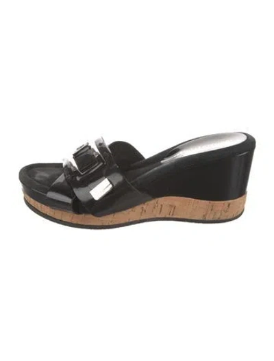 Pre-owned Donald Pliner Patent Leather Slides In Black