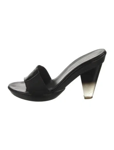 Pre-owned Donald Pliner Patent Leather Slides In Black
