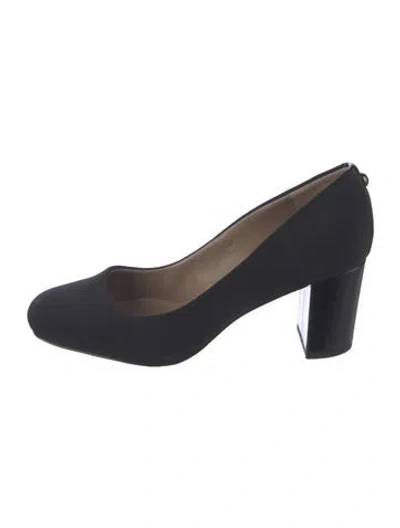 Pre-owned Donald Pliner Pumps In Blue