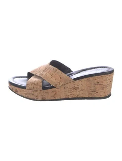 Pre-owned Donald Pliner Sandals In Brown