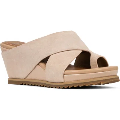 Donald Pliner Sisu Leather Sandal In Neutral