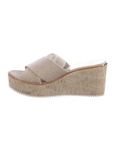 Pre-owned Donald Pliner Slides In Neutrals