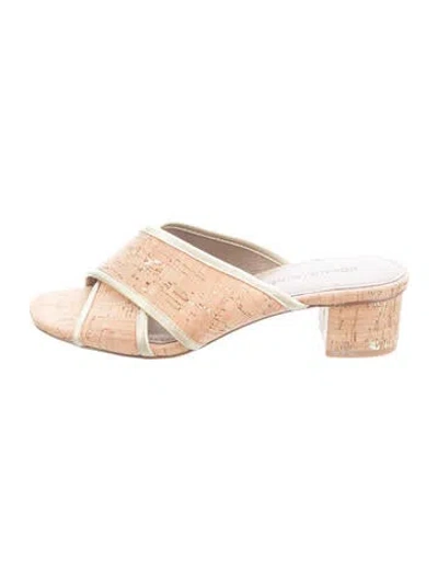 Pre-owned Donald Pliner Slides In Neutrals