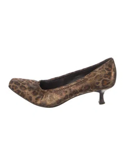 Pre-owned Donald Pliner Suede Animal Print Pumps