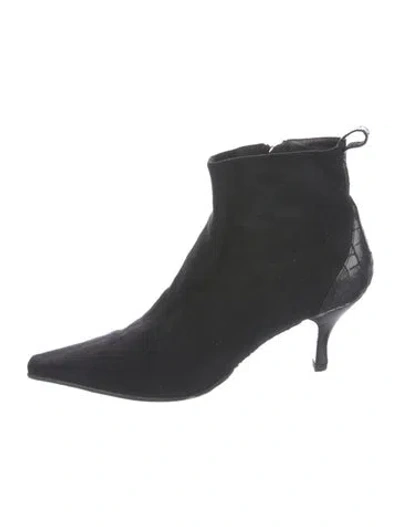 Pre-owned Donald Pliner Suede Boots In Black