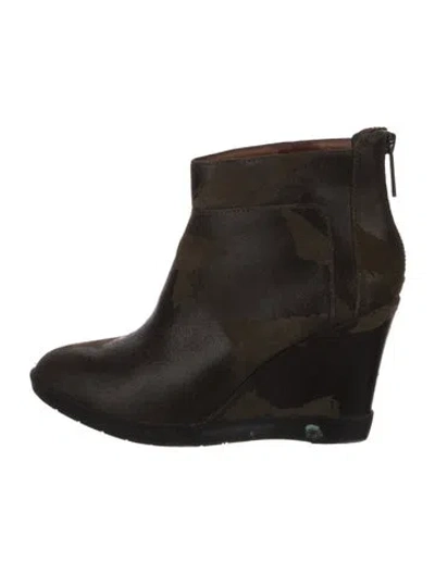 Pre-owned Donald Pliner Suede Boots In Black