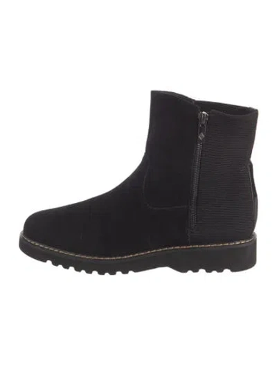 Pre-owned Donald Pliner Suede Chelsea Boots In Black