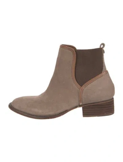 Pre-owned Donald Pliner Suede Chelsea Boots In Neutral