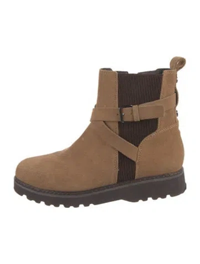 Pre-owned Donald Pliner Suede Chelsea Boots In Neutral