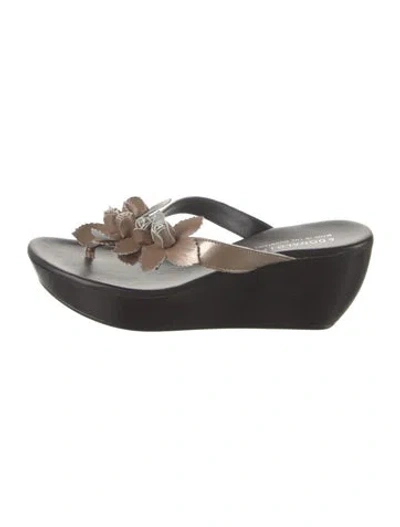 Pre-owned Donald Pliner Suede Floral Print Flip Flops In Neutrals