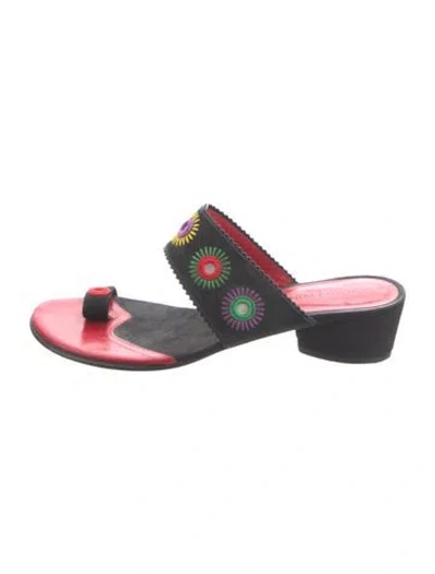 Pre-owned Donald Pliner Suede Floral Print Sandals In Black