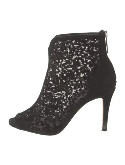 Pre-owned Donald Pliner Suede Mesh Accents Pumps In Black