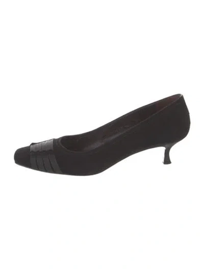 Pre-owned Donald Pliner Suede Pumps In Black