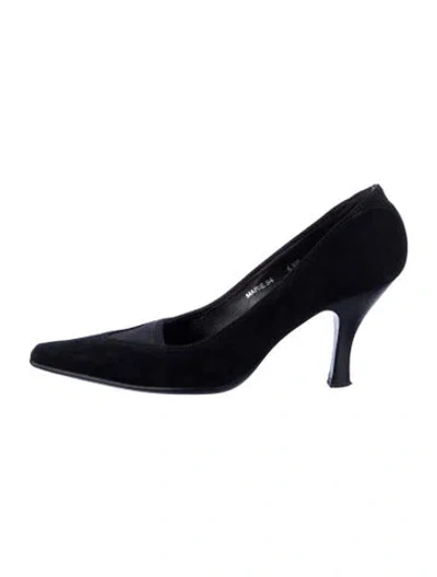Pre-owned Donald Pliner Suede Pumps In Black