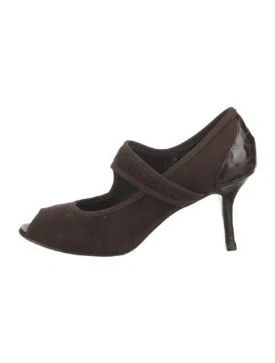 Pre-owned Donald Pliner Suede Pumps In Brown