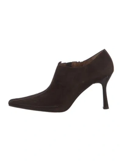 Pre-owned Donald Pliner Suede Pumps In Brown